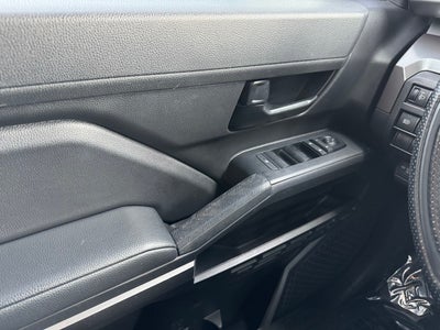 2024 Toyota Tacoma SR5 4WD