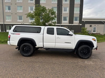 2022 Toyota Tacoma TRD Off-Road V6