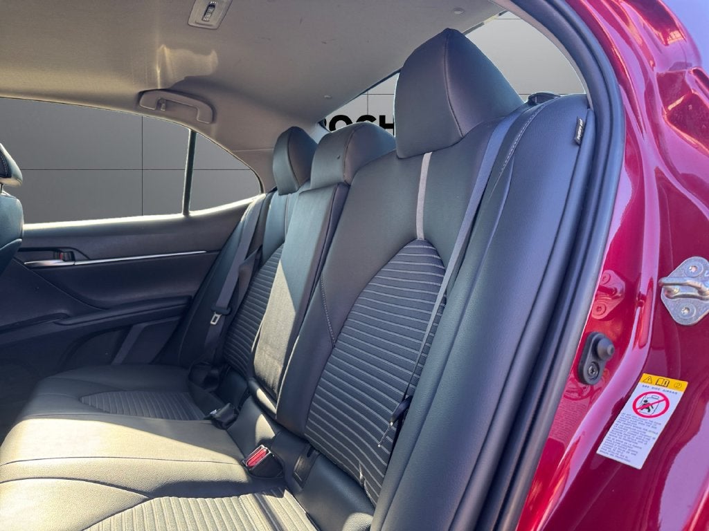 2018 Toyota Camry SE FWD