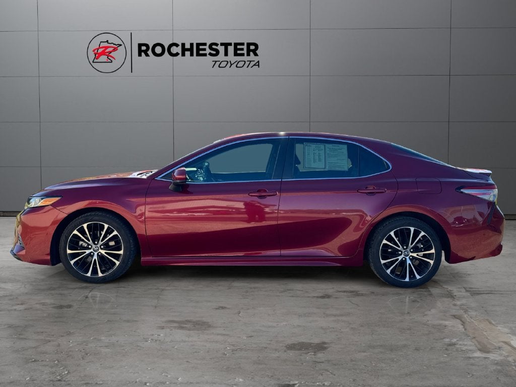 2018 Toyota Camry SE FWD