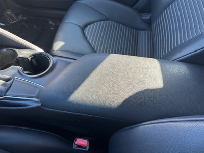 2018 Toyota Camry SE FWD
