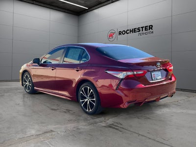 2018 Toyota Camry SE FWD
