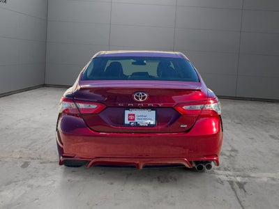 2018 Toyota Camry SE FWD