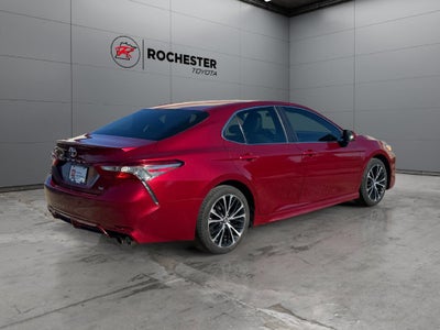 2018 Toyota Camry SE FWD