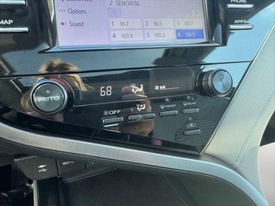 2019 Toyota Camry SE FWD