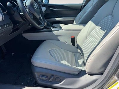 2019 Toyota Camry SE FWD