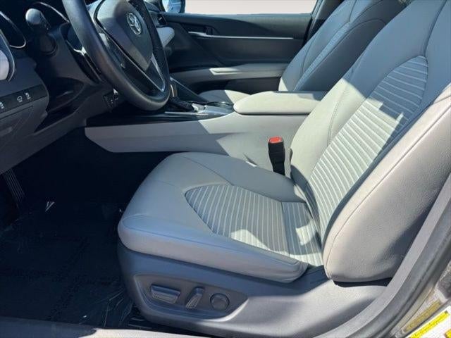 2019 Toyota Camry SE FWD