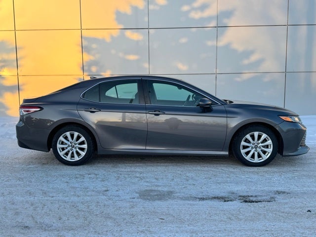 2019 Toyota Camry LE FWD