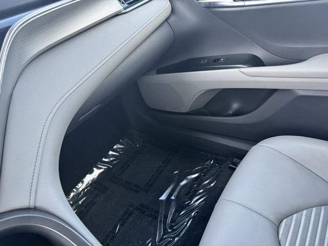 2018 Toyota Camry Hybrid SE FWD