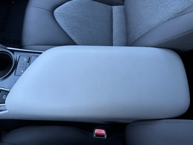 2018 Toyota Camry Hybrid LE FWD