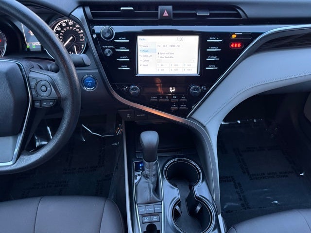 2018 Toyota Camry Hybrid LE FWD