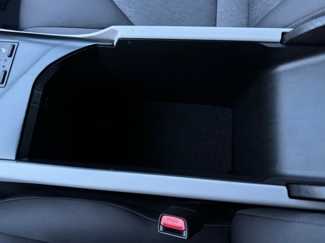 2018 Toyota Camry Hybrid LE FWD