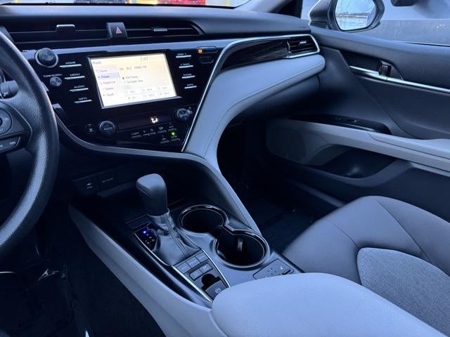 2018 Toyota Camry Hybrid LE FWD