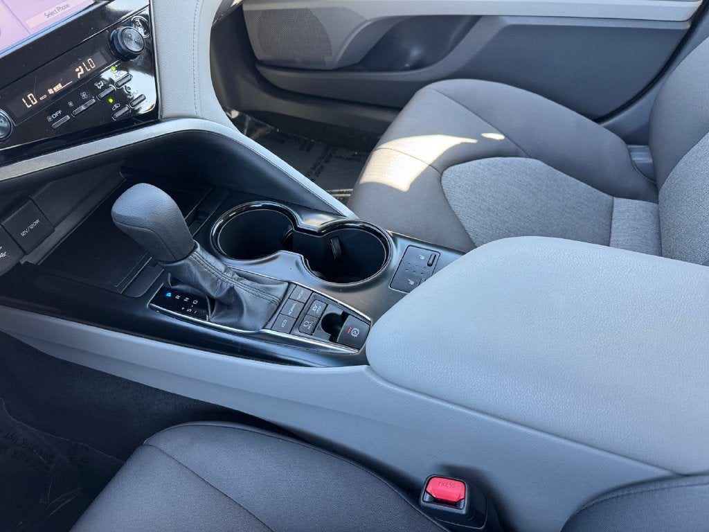 2019 Toyota Camry Hybrid LE FWD