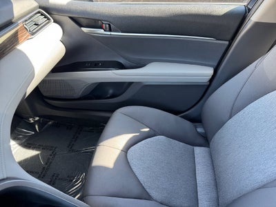 2019 Toyota Camry Hybrid LE FWD