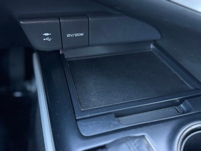 2018 Toyota Camry Hybrid LE FWD