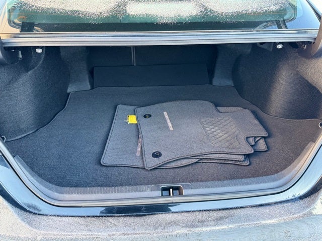 2018 Toyota Camry Hybrid LE FWD