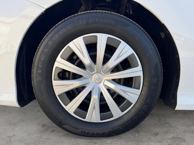 2019 Toyota Camry Hybrid LE FWD