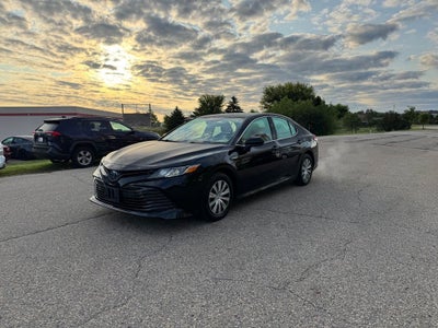 2019 Toyota Camry Hybrid LE FWD