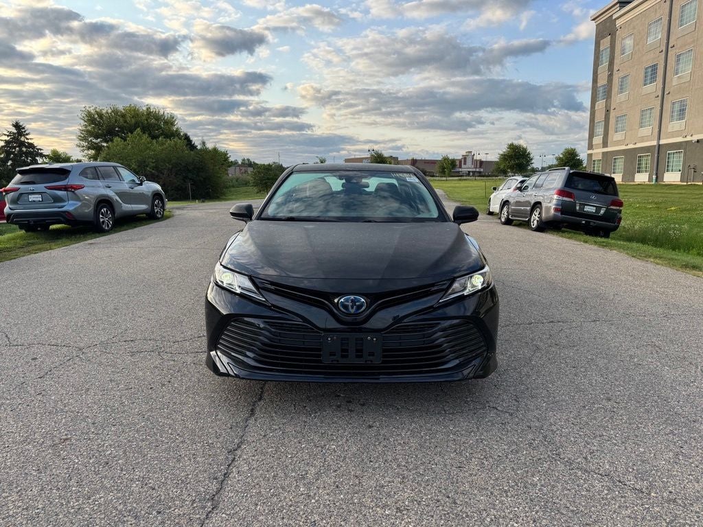2019 Toyota Camry Hybrid LE FWD
