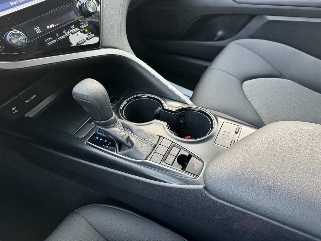 2019 Toyota Camry Hybrid LE FWD