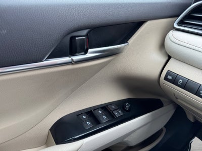 2019 Toyota Camry Hybrid LE FWD
