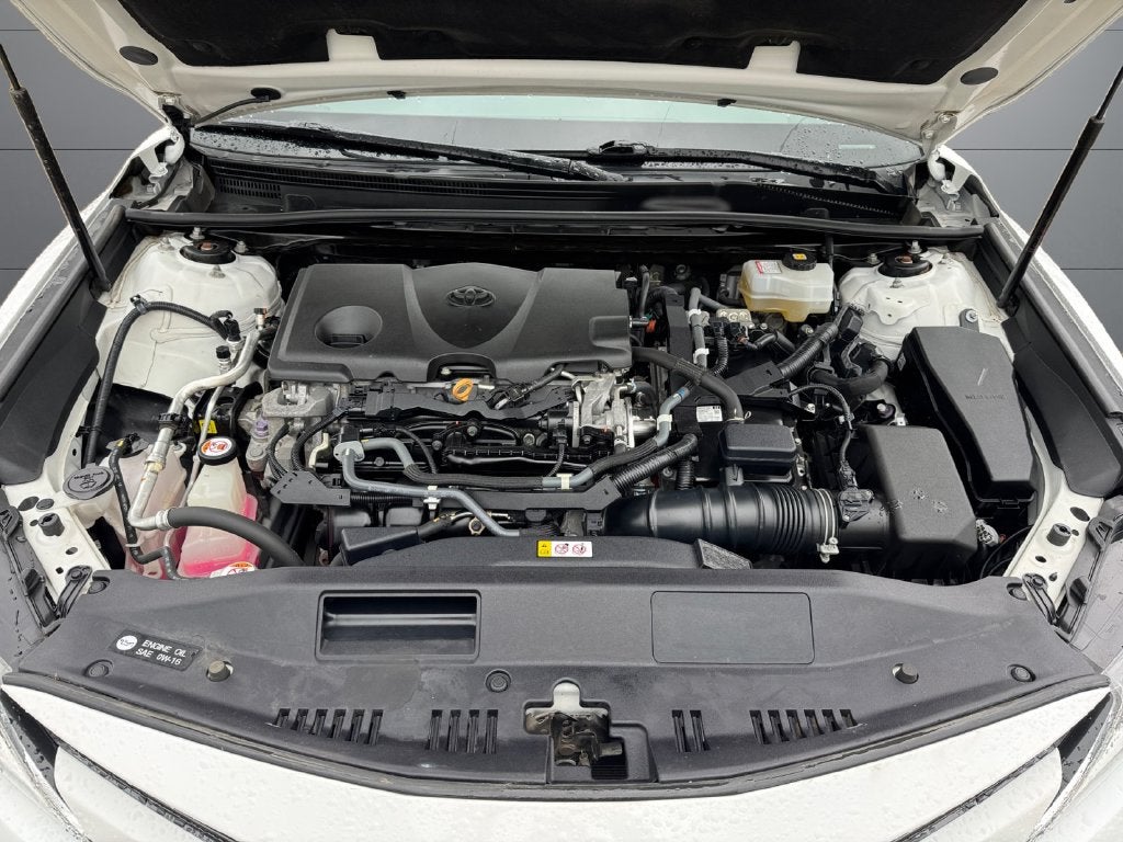 2019 Toyota Camry Hybrid LE FWD
