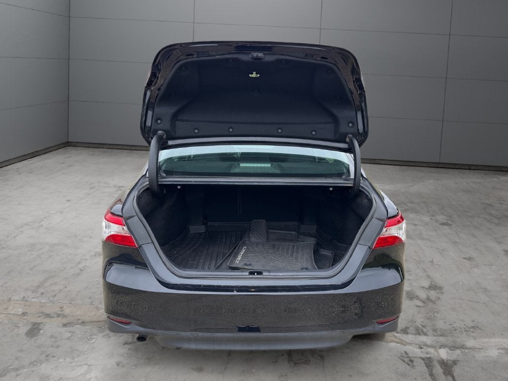 2019 Toyota Camry Hybrid LE FWD