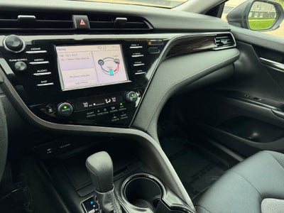 2019 Toyota Camry Hybrid LE FWD