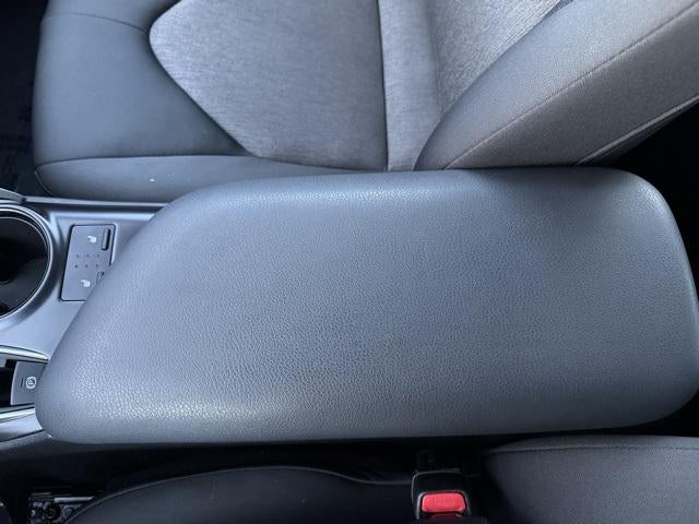 2018 Toyota Camry Hybrid LE FWD