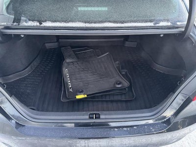 2018 Toyota Camry Hybrid LE FWD