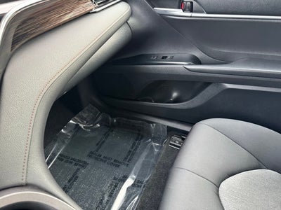 2018 Toyota Camry Hybrid LE FWD