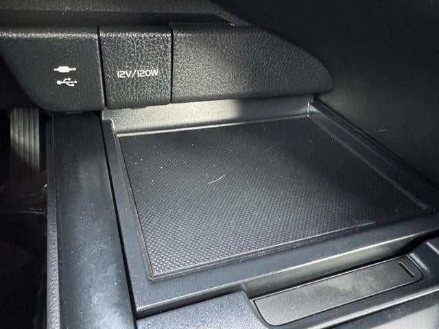 2018 Toyota Camry Hybrid LE FWD