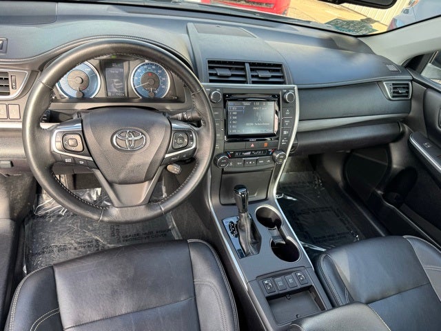 2017 Toyota Camry Hybrid XLE FWD