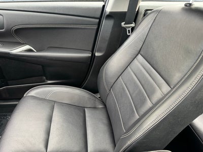 2017 Toyota Camry Hybrid XLE FWD