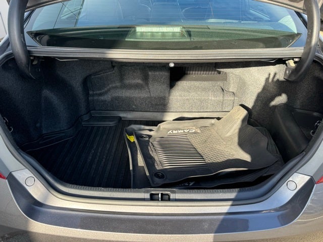 2017 Toyota Camry Hybrid XLE FWD