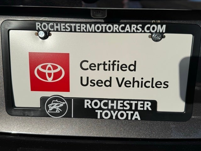 2017 Toyota Camry Hybrid XLE FWD