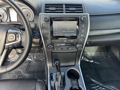 2017 Toyota Camry Hybrid XLE FWD