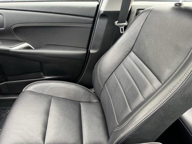 2017 Toyota Camry Hybrid XLE FWD