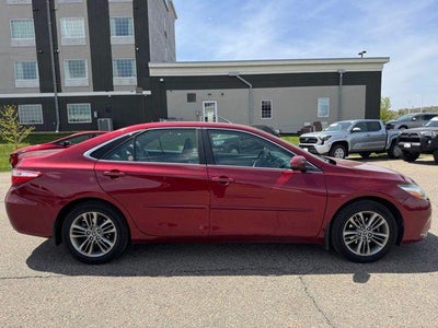 2015 Toyota Camry SE FWD