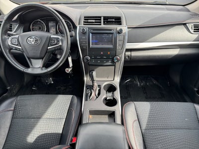 2015 Toyota Camry SE FWD