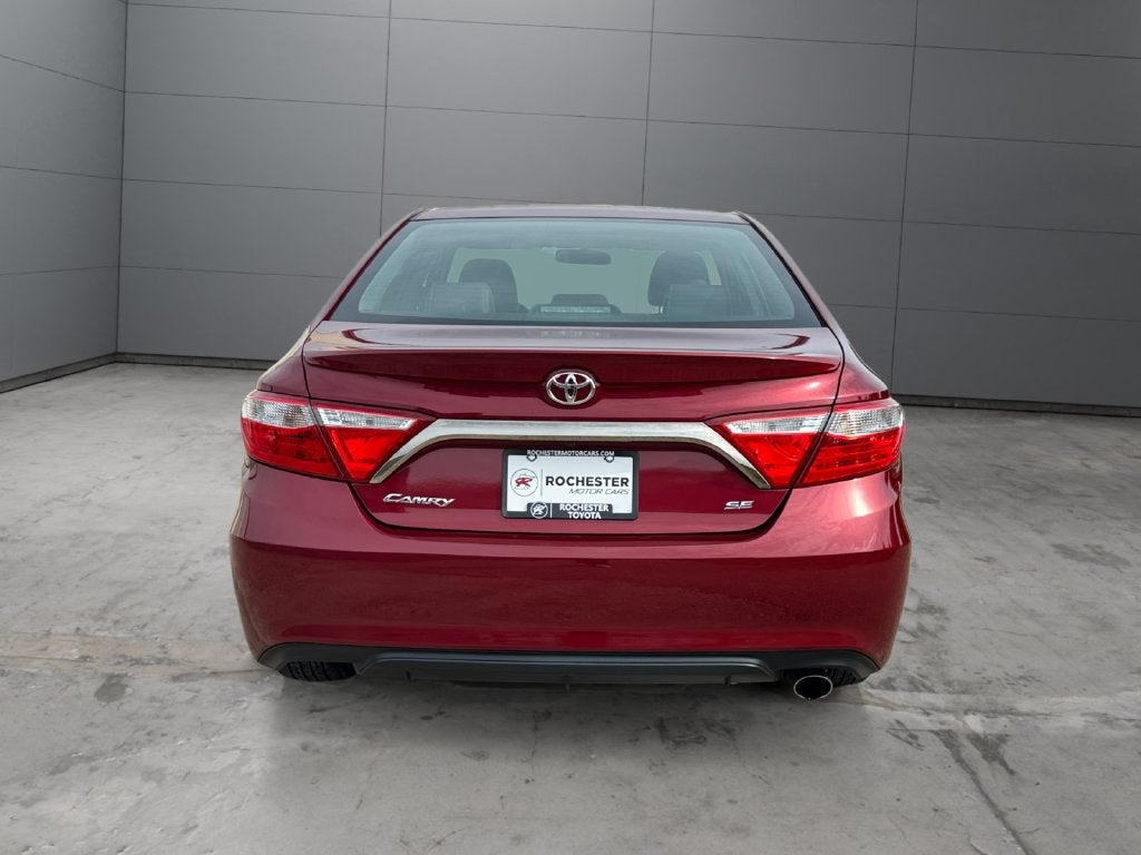 2015 Toyota Camry SE FWD