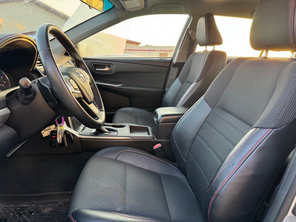 2017 Toyota Camry SE FWD