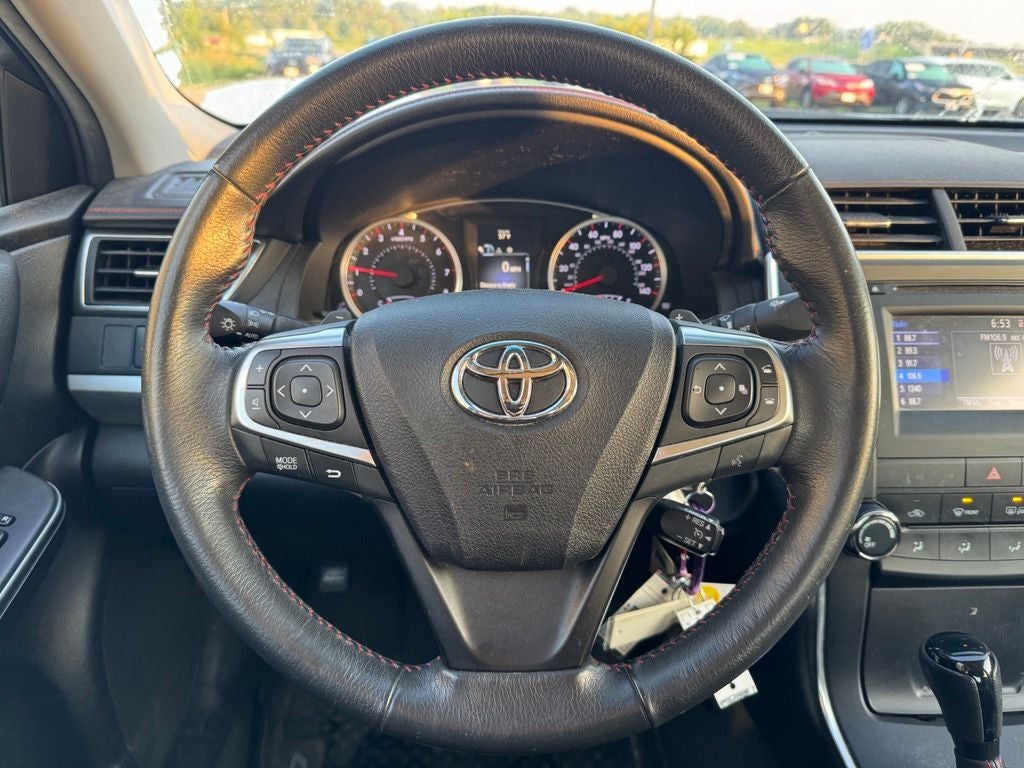 2017 Toyota Camry SE FWD