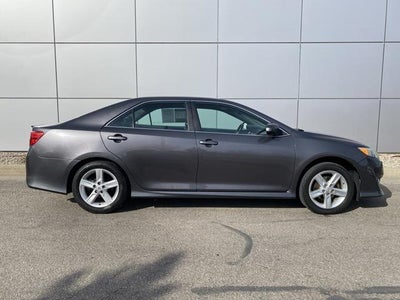 2014 Toyota Camry SE FWD