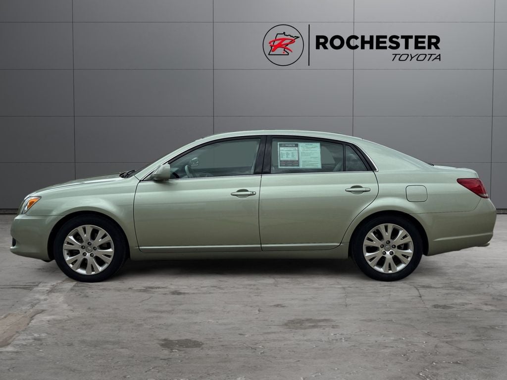 2009 Toyota Avalon XLS FWD