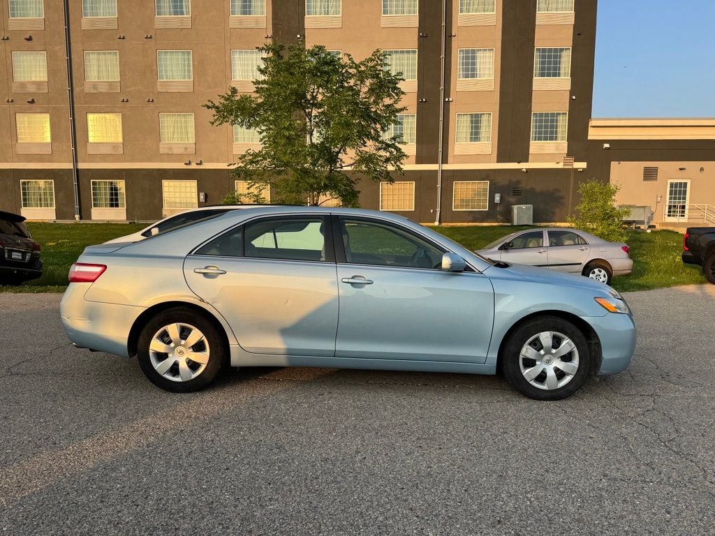 2009 Toyota Camry LE FWD