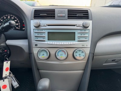2009 Toyota Camry LE FWD