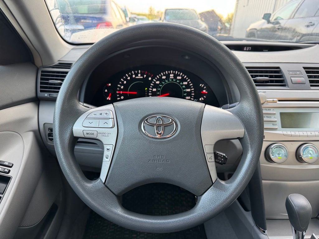 2009 Toyota Camry LE FWD