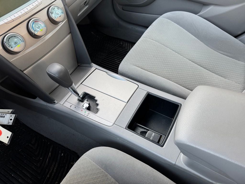 2009 Toyota Camry LE FWD